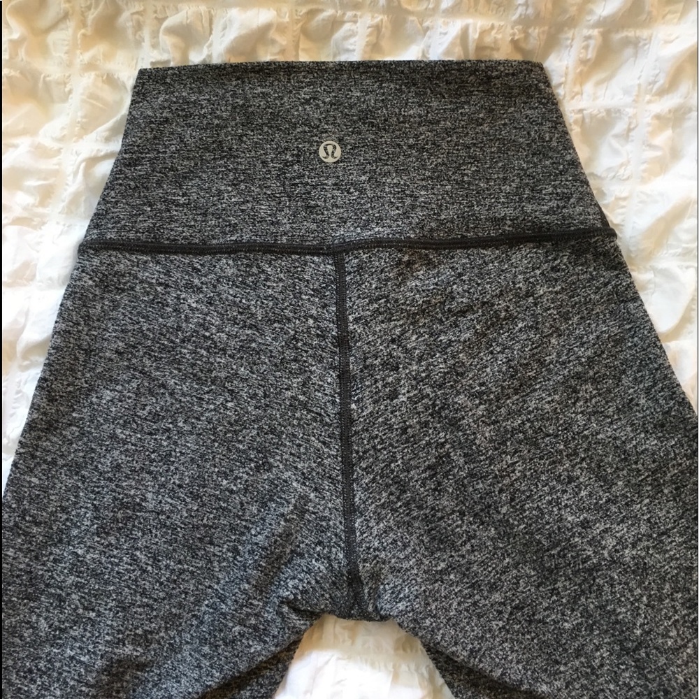 New lulu lemon speckled grey leggings